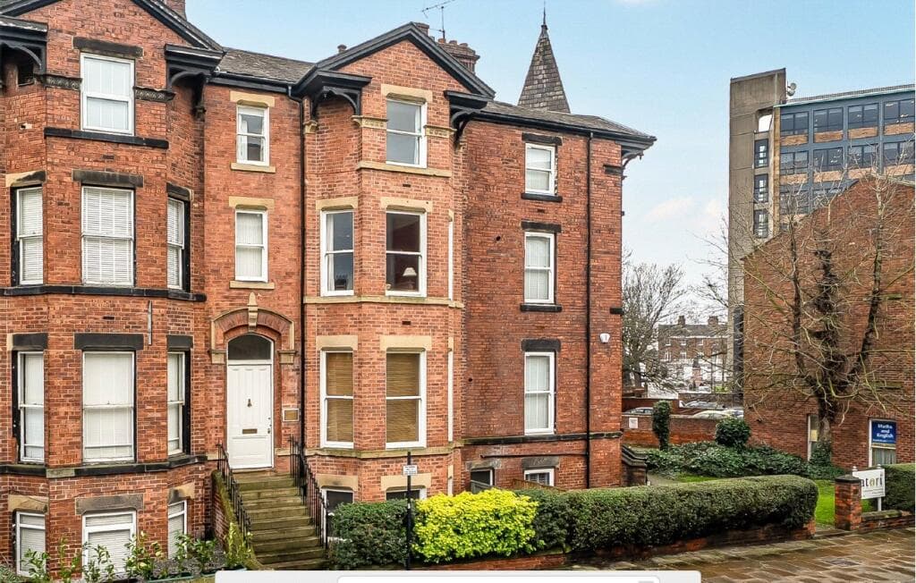 7 bedroom terraced house for sale in Walker House, Bond Street, Wakefield, West Yorkshire, WF1