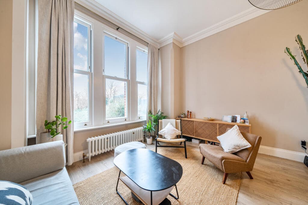 1 bedroom apartment for sale in Thurlow Park Road, London, SE21