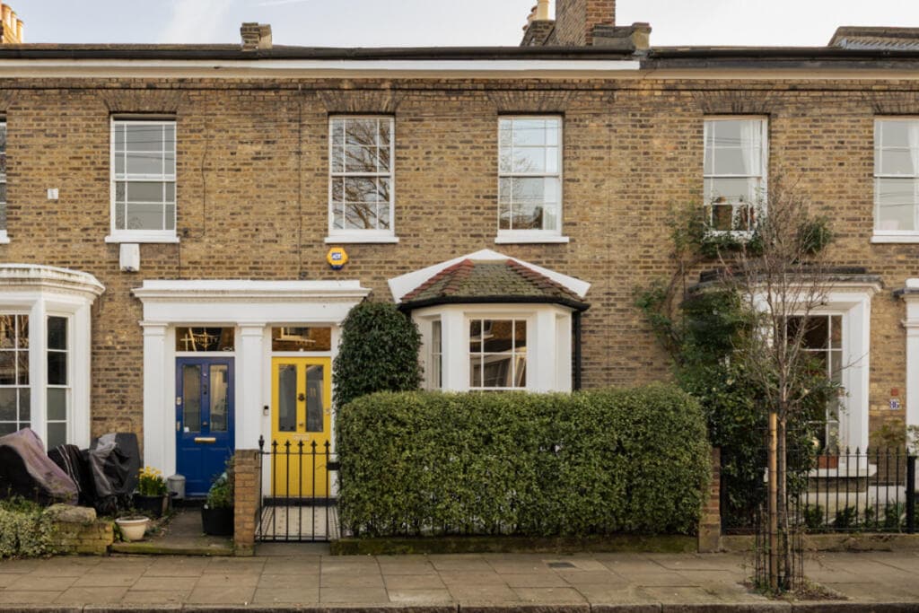 3 bedroom terraced house for sale in Lavender Grove, London Fields, London, E8