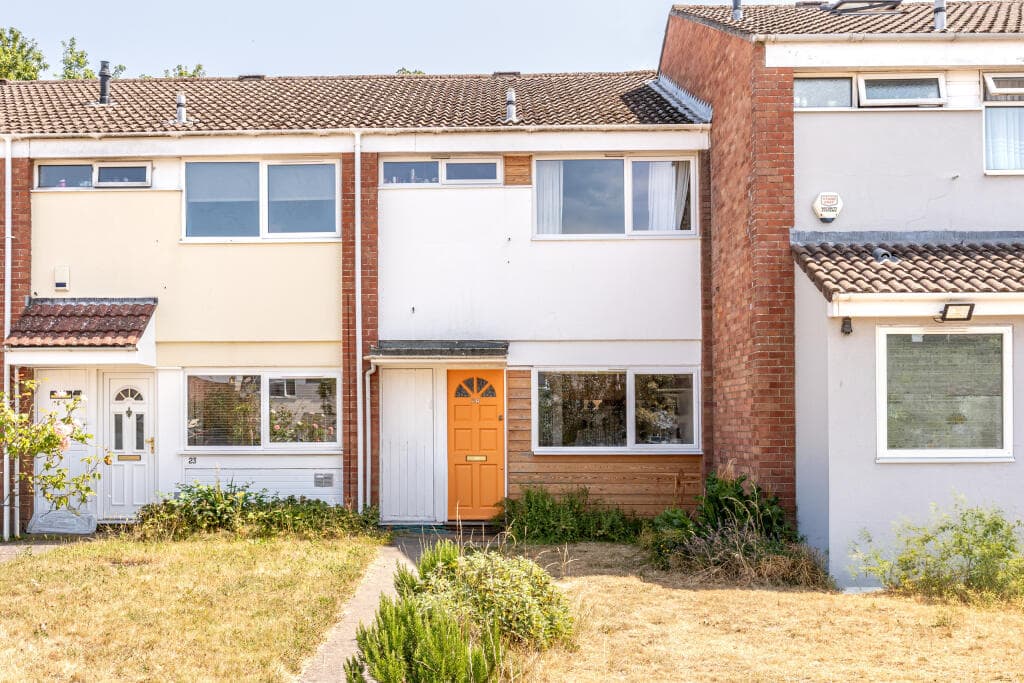 3 bedroom terraced house for sale in Lakeside, Fishponds, BS16