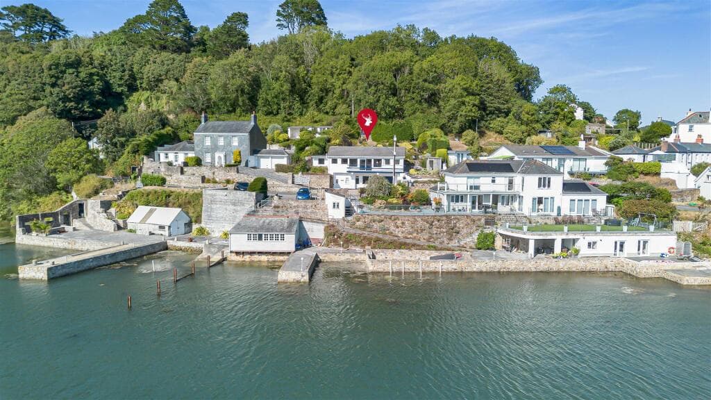3 bedroom detached house for sale in Malpas, Truro., TR1