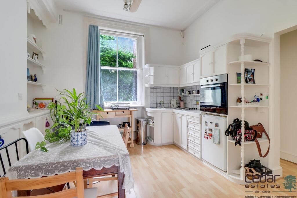 1 bedroom flat for sale in Loveridge Road, West Hampstead NW6
