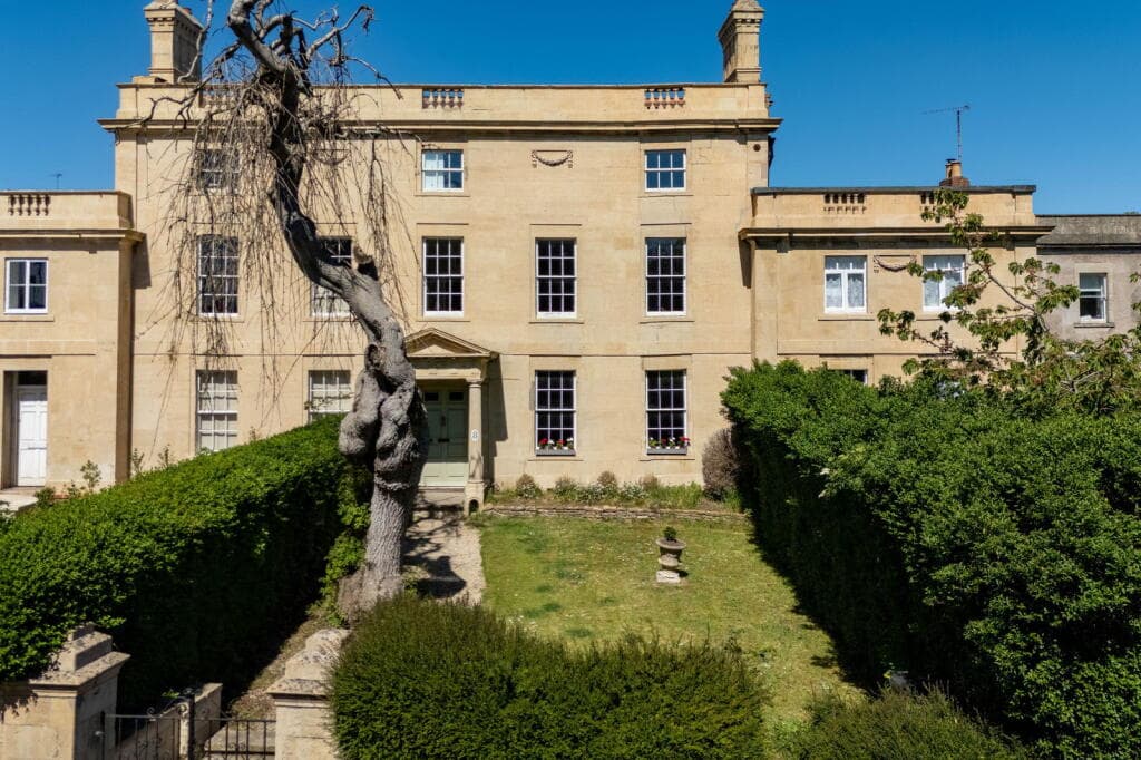 6 bedroom terraced house for sale in Wallbridge, Frome, BA11 1QY, BA11